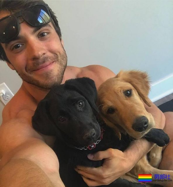 CrossFit体能大赛名将出柜 - 51虹马