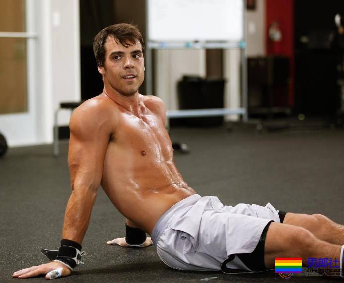CrossFit体能大赛名将出柜 - 51虹马