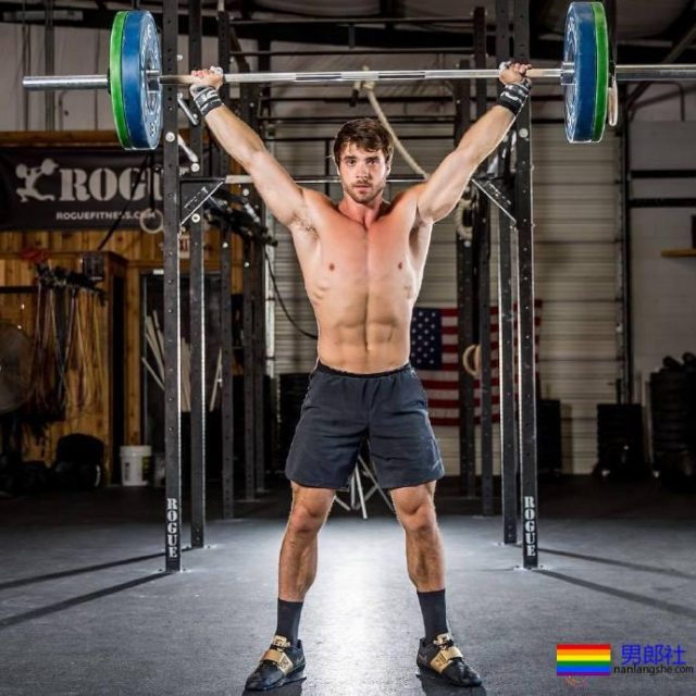 CrossFit体能大赛名将出柜 - 51虹马