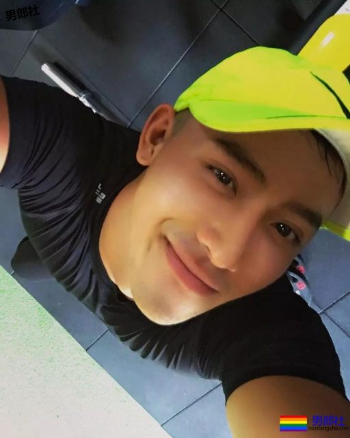 越南小哥身材好到爆炸,性感翘臀圆润有弹性 - 51虹马 越南小哥身材好到爆炸,性感翘臀圆润有弹性 - 51虹马