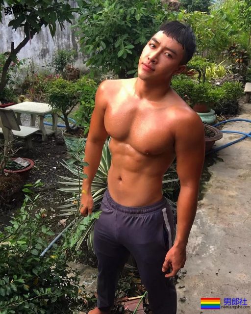 越南小哥身材好到爆炸,性感翘臀圆润有弹性 - 51虹马 越南小哥身材好到爆炸,性感翘臀圆润有弹性 - 51虹马