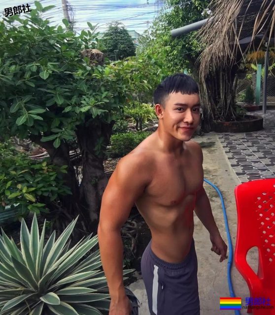 越南小哥身材好到爆炸,性感翘臀圆润有弹性 - 51虹马 越南小哥身材好到爆炸,性感翘臀圆润有弹性 - 51虹马