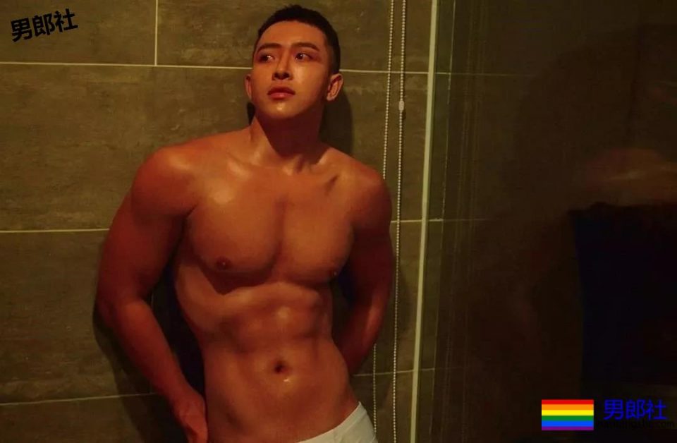 越南小哥身材好到爆炸,性感翘臀圆润有弹性 - 51虹马 越南小哥身材好到爆炸,性感翘臀圆润有弹性 - 51虹马