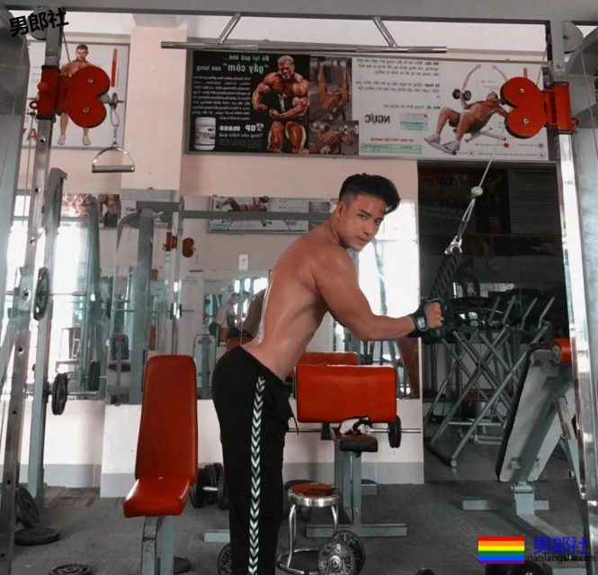 越南小哥身材好到爆炸,性感翘臀圆润有弹性 - 51虹马 越南小哥身材好到爆炸,性感翘臀圆润有弹性 - 51虹马