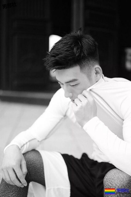 篮球体育生校草腿长2米,大鼻子腹肌小狼狗,味道一定不错! - 51虹马 篮球体育生校草腿长2米,大鼻子腹肌小狼狗,味道一定不错! - 51虹马