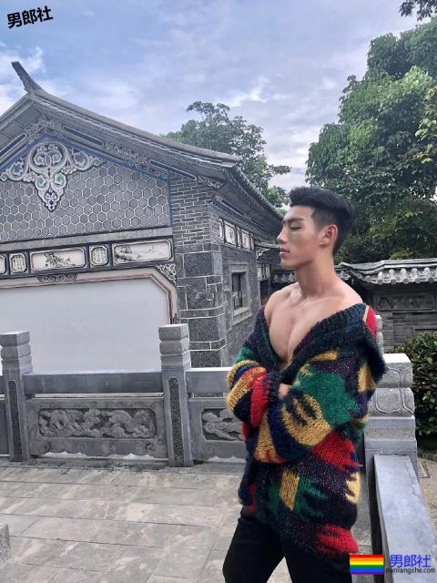 篮球体育生校草腿长2米,大鼻子腹肌小狼狗,味道一定不错! - 51虹马 篮球体育生校草腿长2米,大鼻子腹肌小狼狗,味道一定不错! - 51虹马