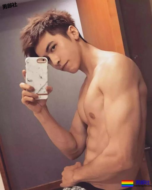 前任背着我出柜！还跟别人群玩 - 51虹马