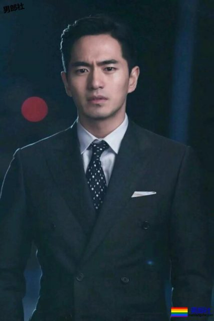 “爸爸型”男星被诉性暴力？留胡子穿正装超Man - 51虹马