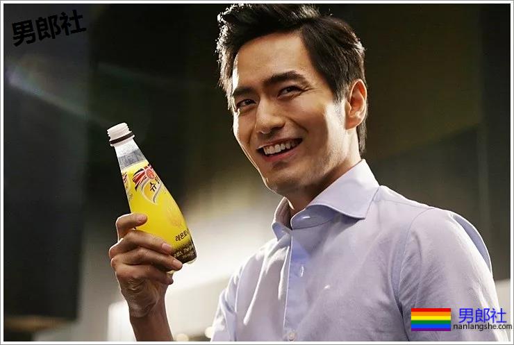 “爸爸型”男星被诉性暴力？留胡子穿正装超Man - 51虹马