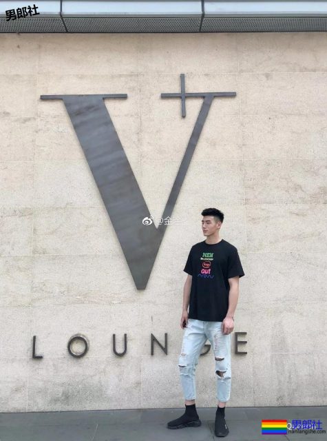 99年篮球长腿小哥也太可了吧！他会靠模特顺利出圈吗？ - 51虹马