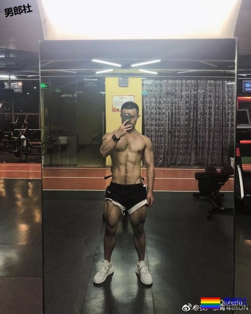 我妈说:越是这样的肌肉男越会骗人 - 51虹马 我妈说:越是这样的肌肉男越会骗人 - 51虹马