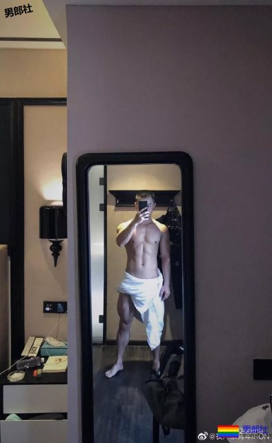 我妈说:越是这样的肌肉男越会骗人 - 51虹马 我妈说:越是这样的肌肉男越会骗人 - 51虹马