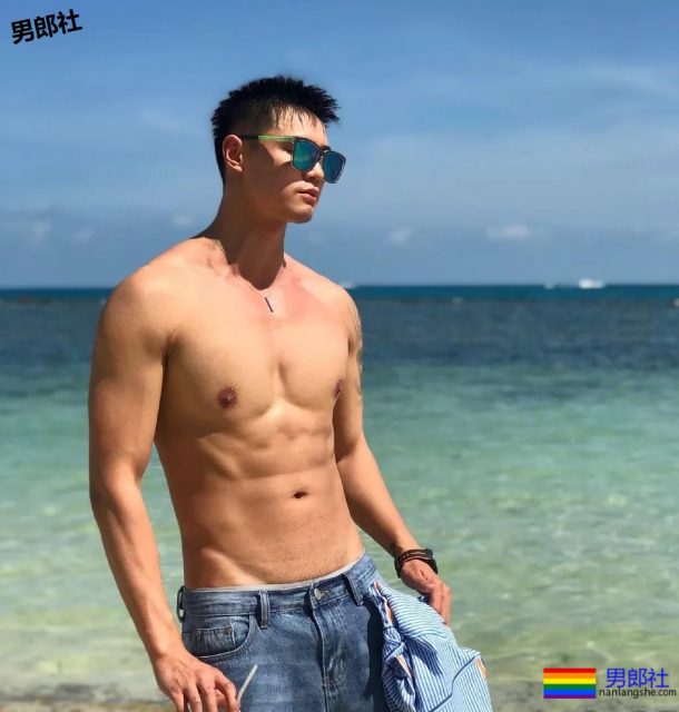 190+CM.长腿巨胸“大男孩”，实力身材A爆了！ - 51虹马