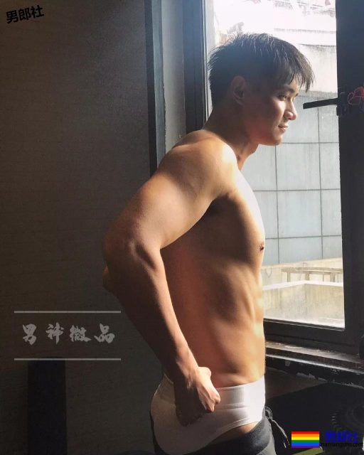 190+CM.长腿巨胸“大男孩”，实力身材A爆了！ - 51虹马