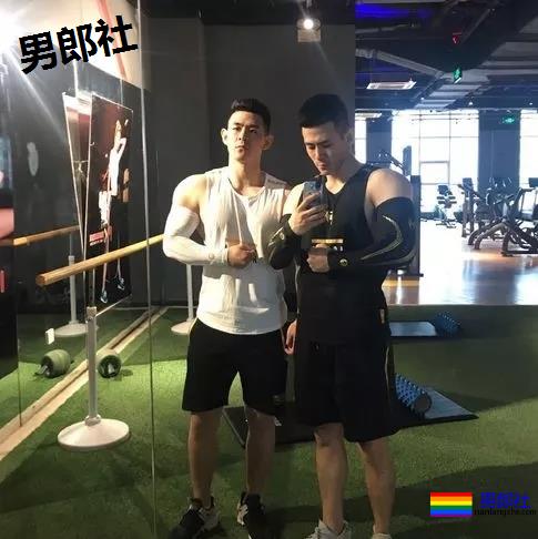 双胞胎兄弟为上位竟争风吃醋你更想要那一款-51虹马