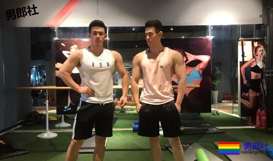 双胞胎兄弟为上位竟争风吃醋你更想要那一款 - 51虹马 双胞胎兄弟为上位竟争风吃醋你更想要那一款 - 51虹马