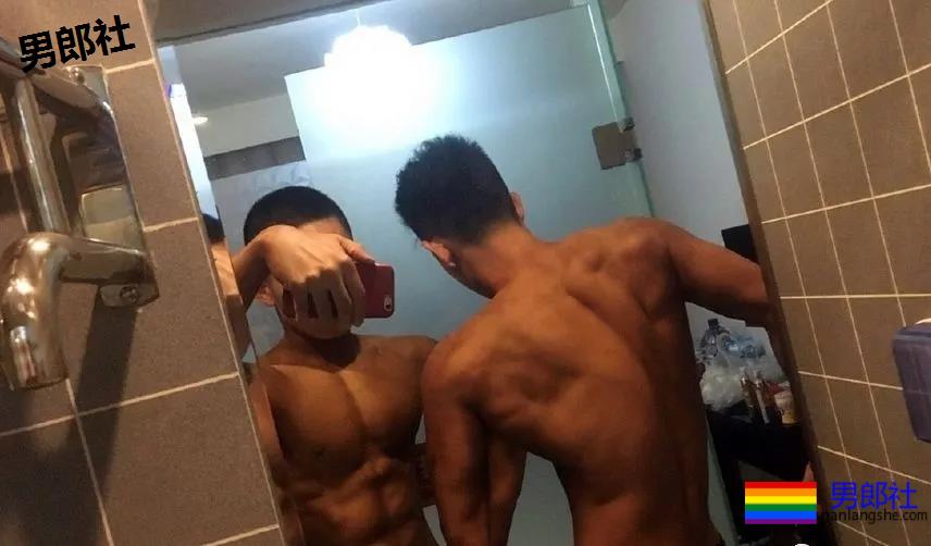 双胞胎兄弟为上位竟争风吃醋你更想要那一款 - 51虹马 双胞胎兄弟为上位竟争风吃醋你更想要那一款 - 51虹马