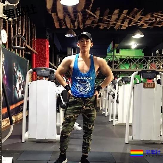 双胞胎兄弟为上位竟争风吃醋你更想要那一款 - 51虹马 双胞胎兄弟为上位竟争风吃醋你更想要那一款 - 51虹马