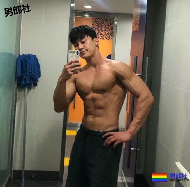 韩国男模照片与真实身材对比，这画风.... - 51虹马