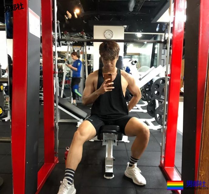 韩国男模照片与真实身材对比，这画风.... - 51虹马