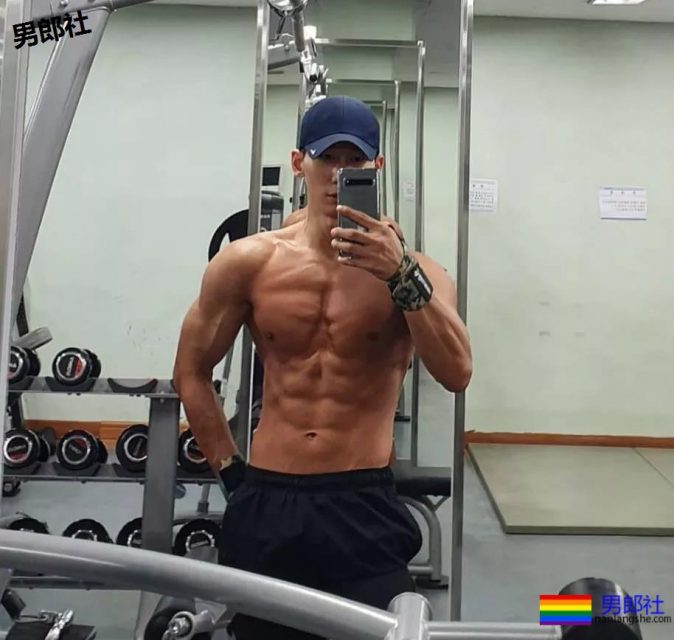 韩国男模照片与真实身材对比，这画风.... - 51虹马