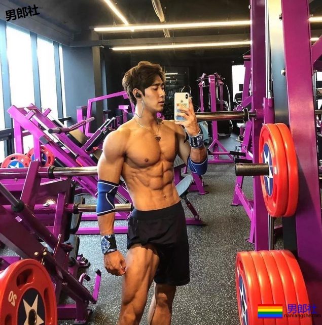 韩国男模照片与真实身材对比，这画风.... - 51虹马