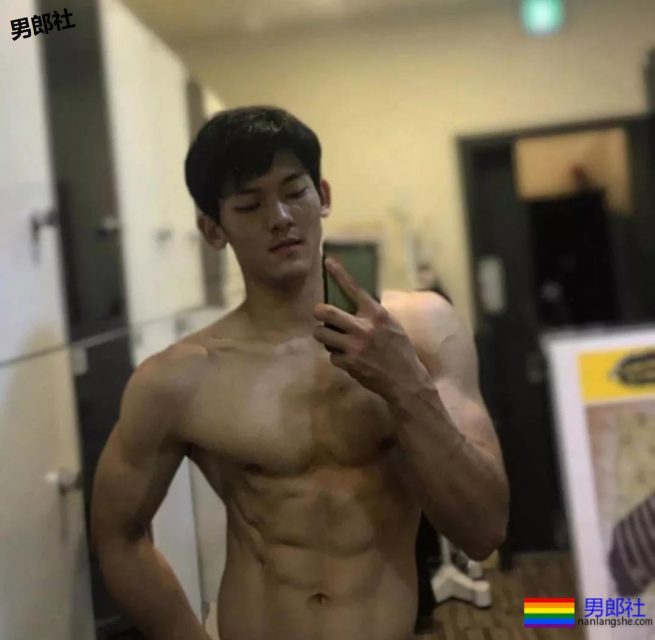 韩国男模照片与真实身材对比，这画风.... - 51虹马