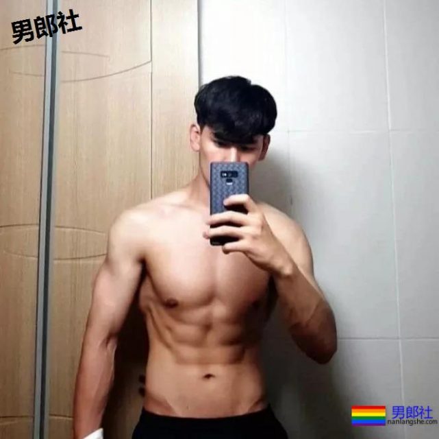 韩国男模照片与真实身材对比，这画风.... - 51虹马