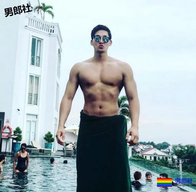 韩国男模照片与真实身材对比，这画风.... - 51虹马