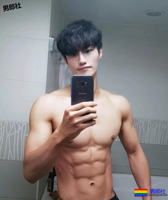 韩国男模照片与真实身材对比，这画风.... - 51虹马