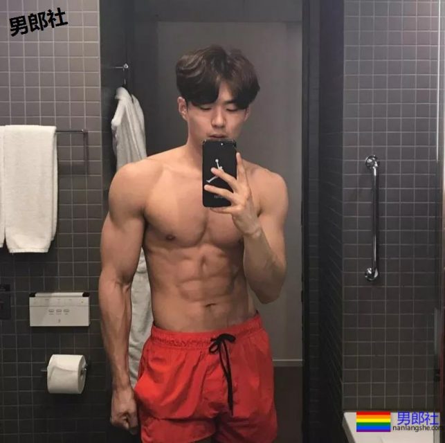 韩国男模照片与真实身材对比，这画风.... - 51虹马