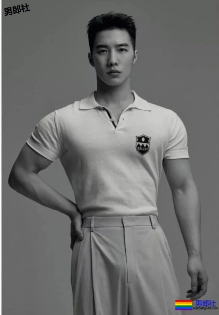 大鼻子韩国名媛只穿平角裤搂樊野入怀？ - 51虹马