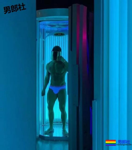 国民老公前凸后翘！大胸翘臀撩的人不要不要的，拍这种写真真的过分！-51虹马