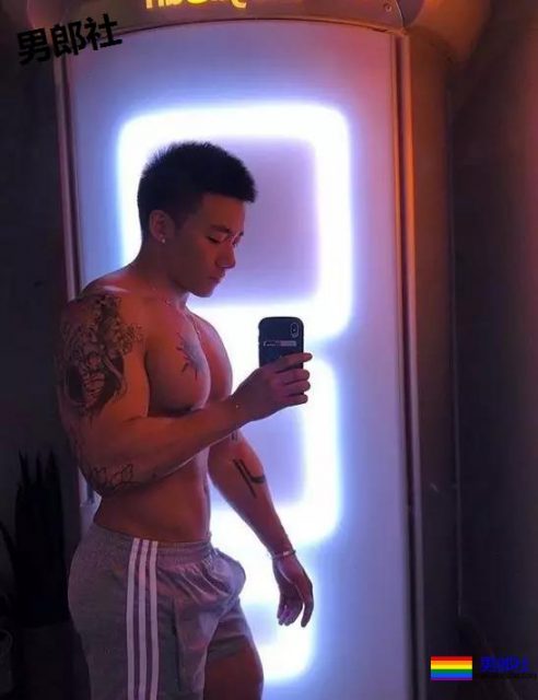 国民老公前凸后翘!大胸翘臀撩的人不要不要的,拍这种写真真的过分! - 51虹马 国民老公前凸后翘!大胸翘臀撩的人不要不要的,拍这种写真真的过分! - 51虹马