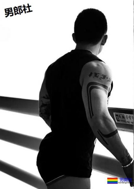 国民老公前凸后翘!大胸翘臀撩的人不要不要的,拍这种写真真的过分! - 51虹马 国民老公前凸后翘!大胸翘臀撩的人不要不要的,拍这种写真真的过分! - 51虹马