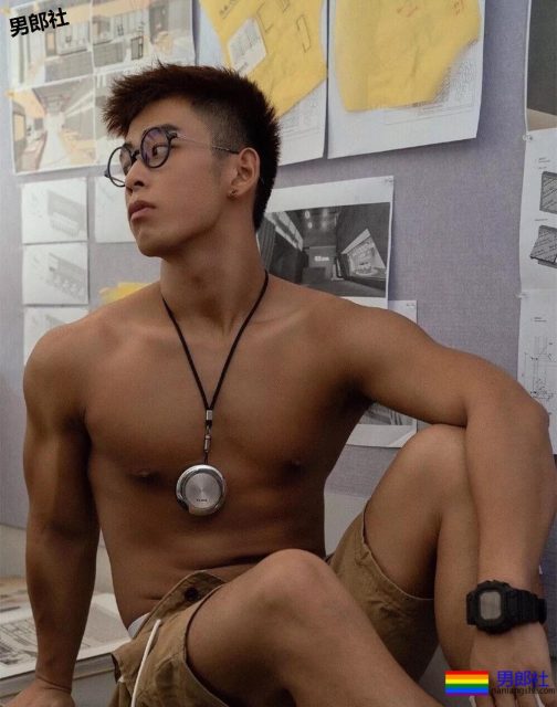 并且他俩还非常甜 经常在社交平台上花式晒狗粮 - 51虹马