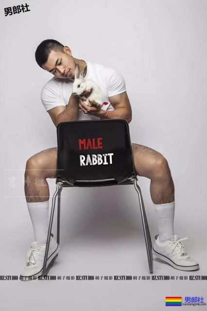 寸头胡碴大胸肌筋肉小哥,胸毝旺盛也太撩人了吧 - 51虹马 寸头胡碴大胸肌筋肉小哥,胸毝旺盛也太撩人了吧 - 51虹马