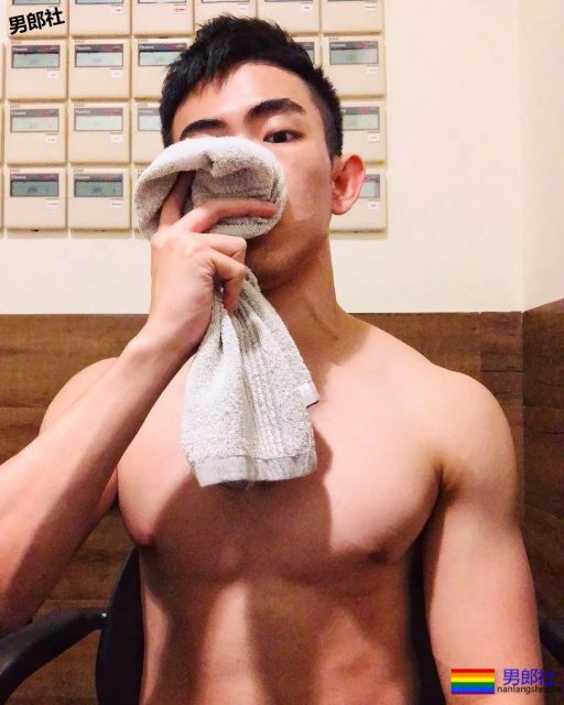 19岁就成就大器!面基也好看~ - 51虹马 19岁就成就大器!面基也好看~ - 51虹马