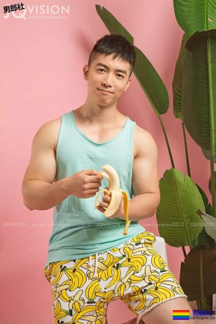 奶肌腱子肉拳击小哥写真释出！健气大胸腹肌一览无遗，A爆他！ - 51虹马