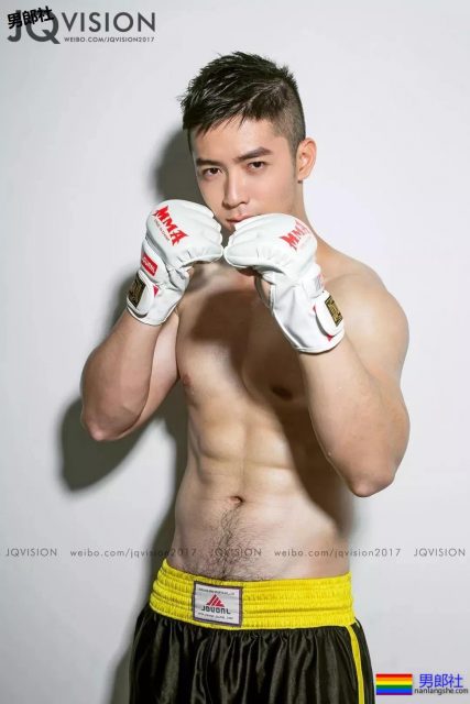 奶肌腱子肉拳击小哥写真释出！健气大胸腹肌一览无遗，A爆他！ - 51虹马