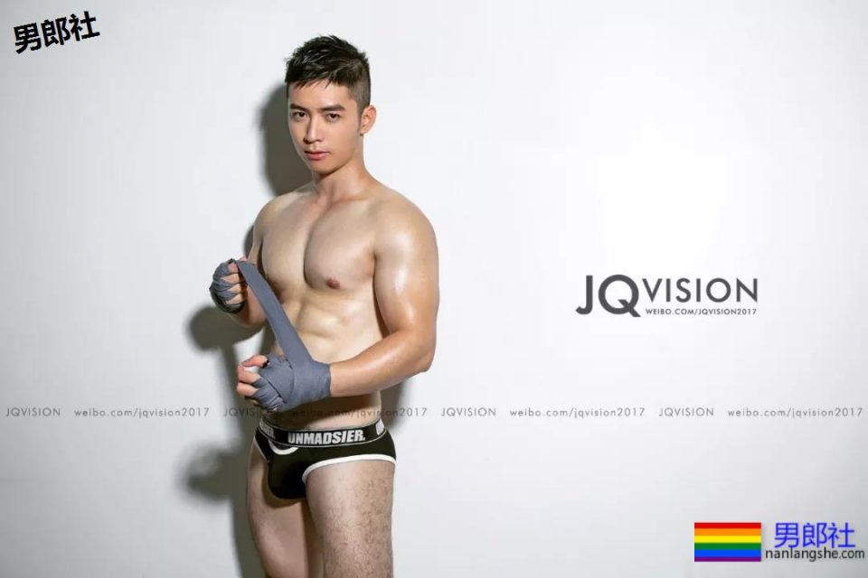 奶肌腱子肉拳击小哥写真释出！健气大胸腹肌一览无遗，A爆他！ - 51虹马