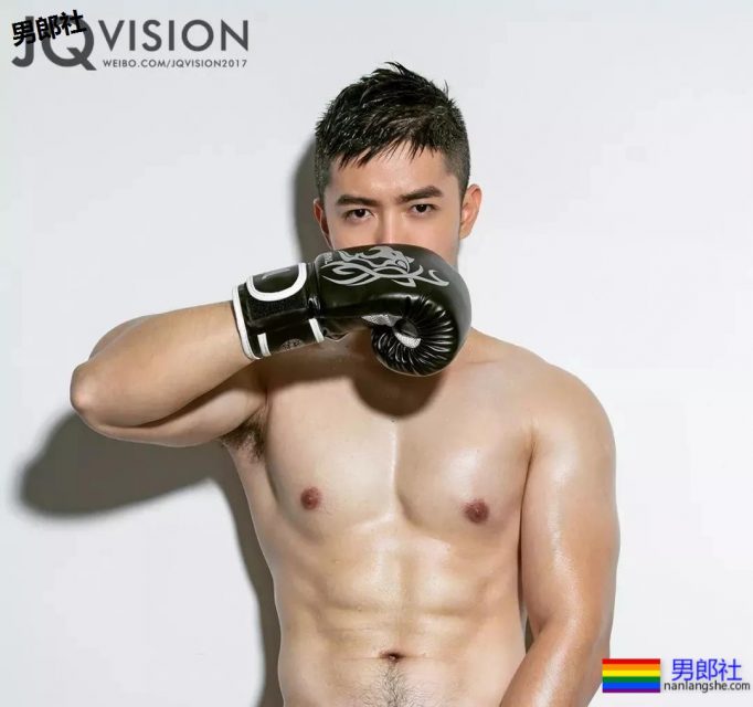 奶肌腱子肉拳击小哥写真释出！健气大胸腹肌一览无遗，A爆他！ - 51虹马