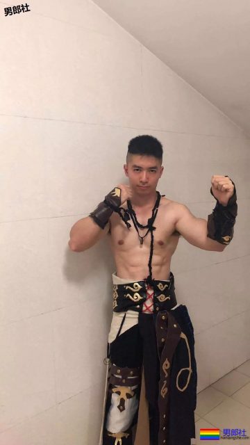 奶肌腱子肉拳击小哥写真释出！健气大胸腹肌一览无遗，A爆他！ - 51虹马