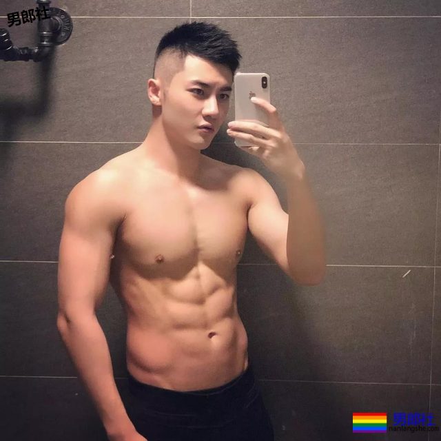 又粗又壮自拍狂魔刷爆Tumblr，货真价实大料很足！ - 51虹马