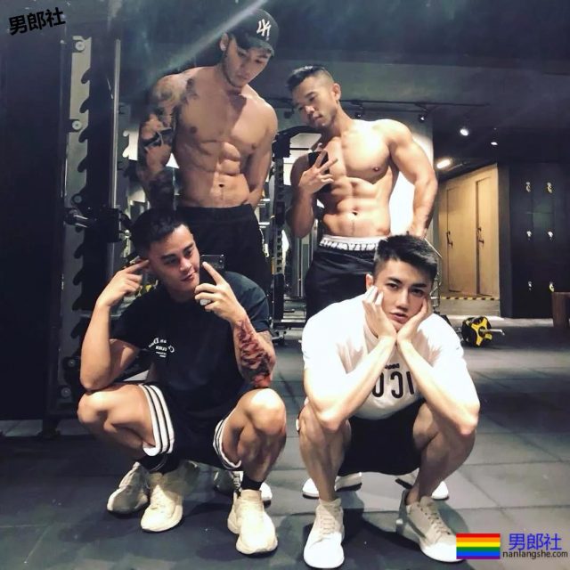 又粗又壮自拍狂魔刷爆Tumblr，货真价实大料很足！ - 51虹马