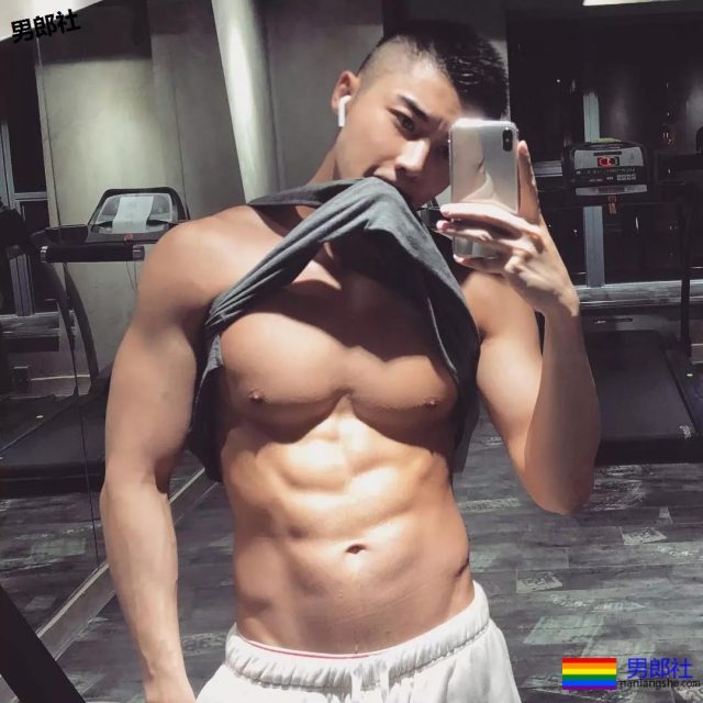 又粗又壮自拍狂魔刷爆Tumblr，货真价实大料很足！ - 51虹马