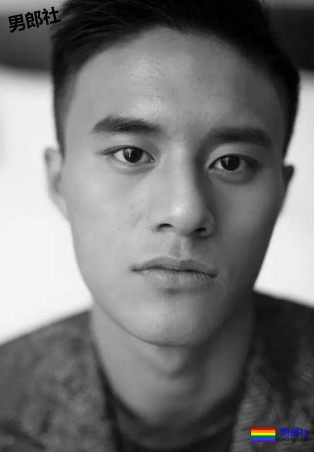 一群篮球爷们脱球衣拼实力！竟然还有三位校草帅哥！ - 51虹马