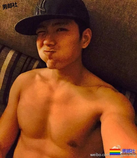 被大佬包养那么久，已经褪去了当初的稚嫩！ - 51虹马