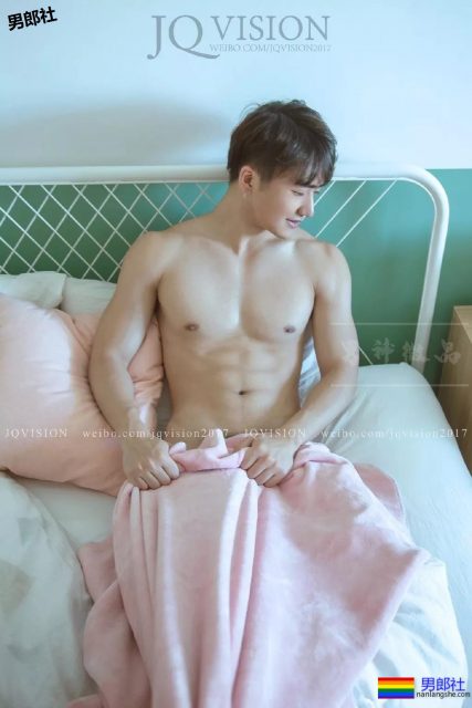 腹肌小鲜肉能奶能狼,白净腱子肉神仙情侣!谁是I惹? - 51虹马 腹肌小鲜肉能奶能狼,白净腱子肉神仙情侣!谁是I惹? - 51虹马