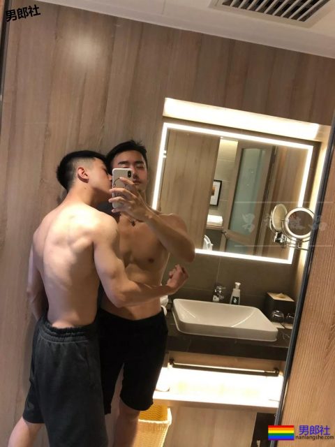 腹肌小鲜肉能奶能狼,白净腱子肉神仙情侣!谁是I惹? - 51虹马 腹肌小鲜肉能奶能狼,白净腱子肉神仙情侣!谁是I惹? - 51虹马